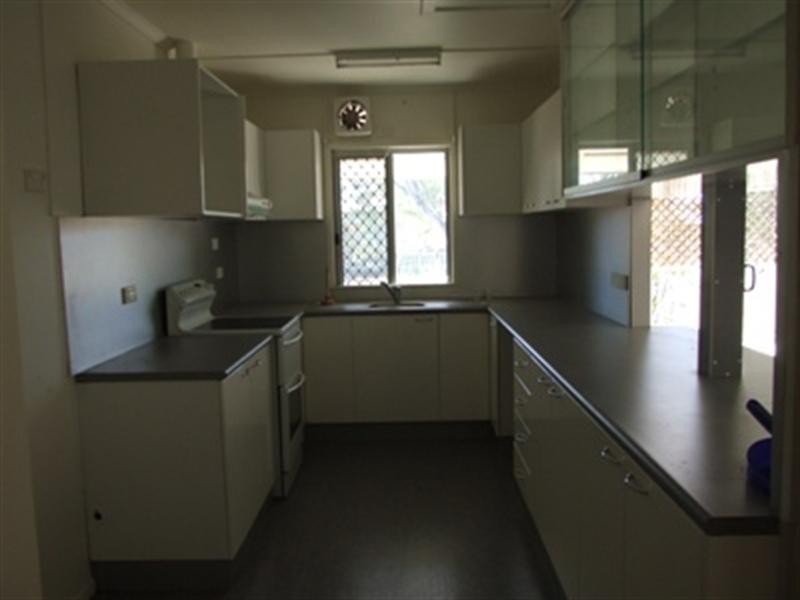 6 Violet Street, Blackall QLD 4472