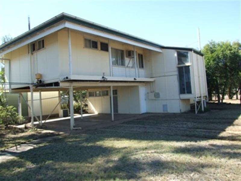 6 Violet Street, Blackall QLD 4472