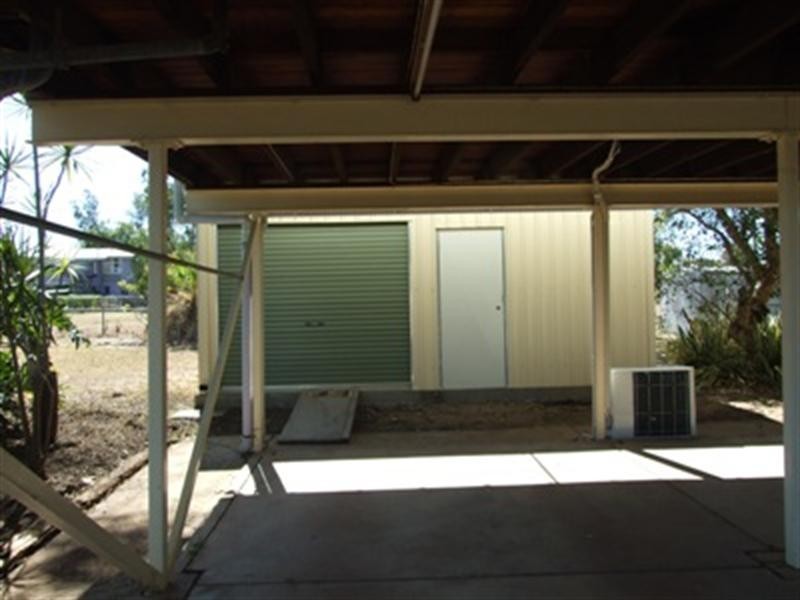 6 Violet Street, Blackall QLD 4472