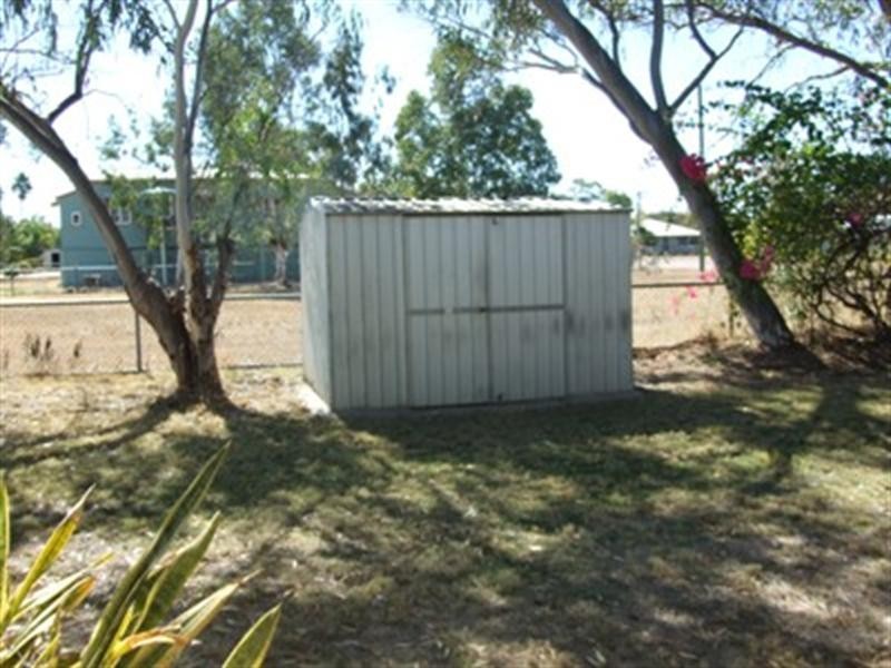 6 Violet Street, Blackall QLD 4472