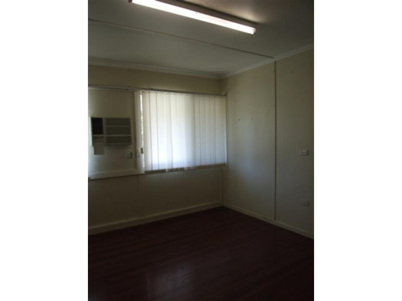 6 Violet Street, Blackall QLD 4472