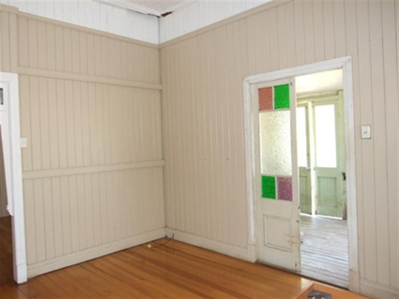 19 Thistle, Blackall QLD 4472