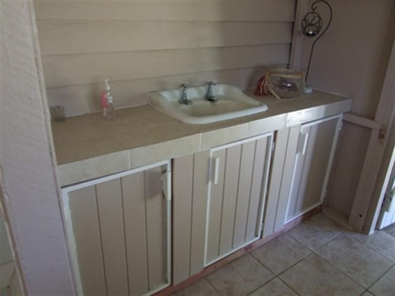 19 Thistle, Blackall QLD 4472