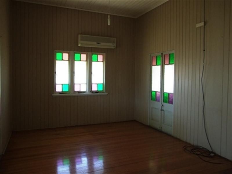 19 Thistle, Blackall QLD 4472