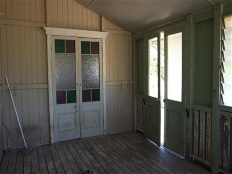 19 Thistle, Blackall QLD 4472