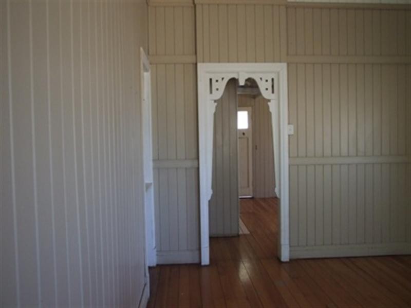 19 Thistle, Blackall QLD 4472