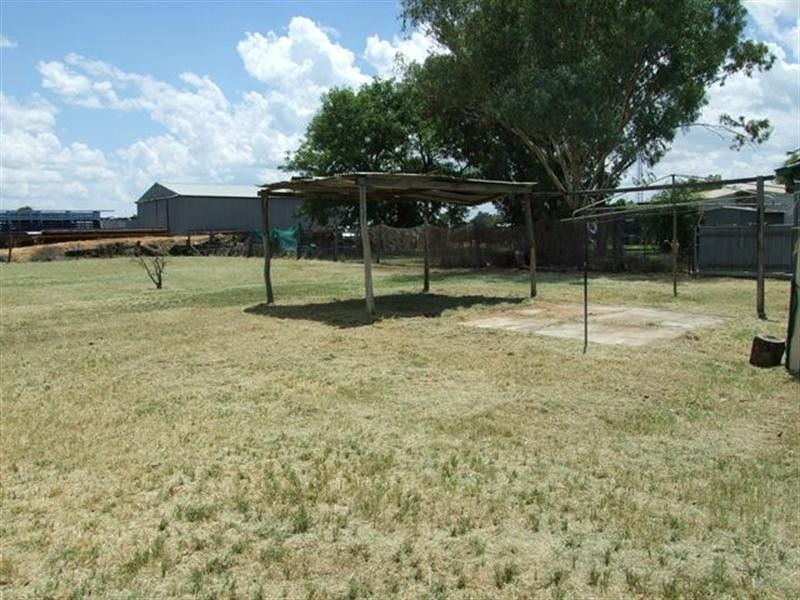 85 Rose Street, Blackall QLD 4472