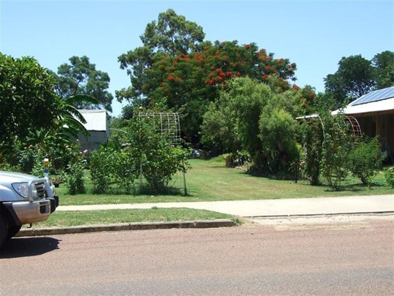 11 St Mary, Isisford QLD 4731
