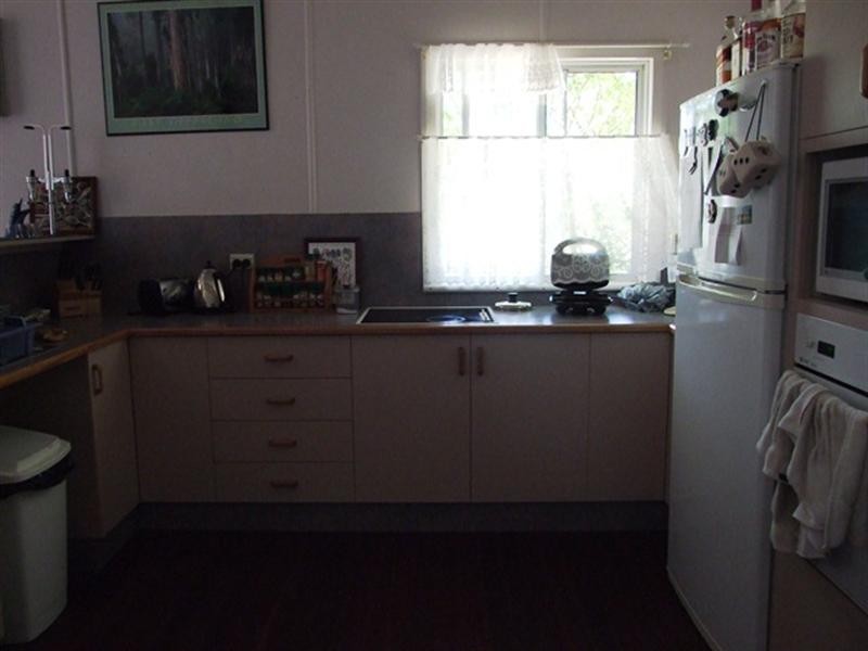 84 Shamrock Street, Blackall QLD 4472