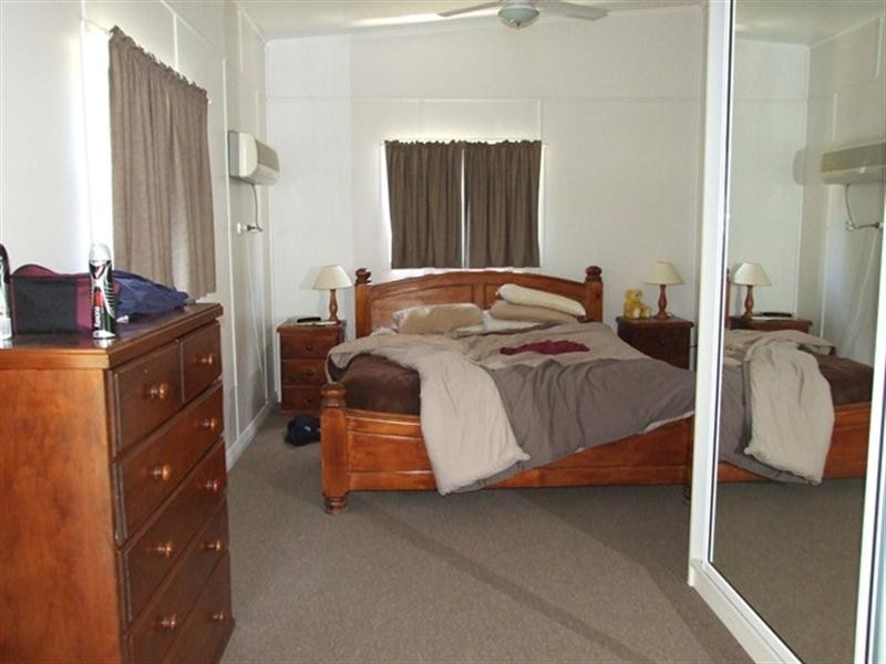 84 Shamrock Street, Blackall QLD 4472