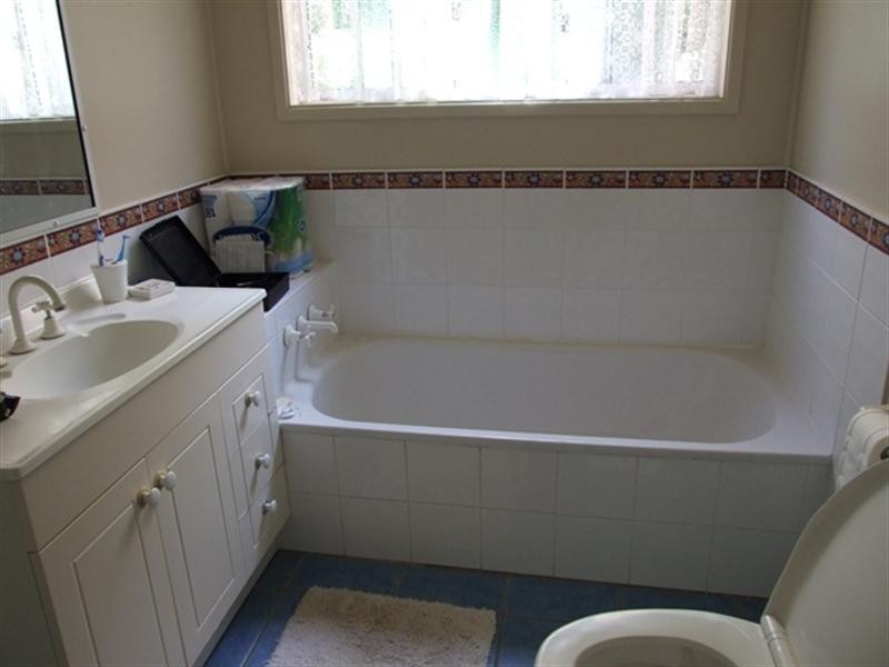 84 Shamrock Street, Blackall QLD 4472