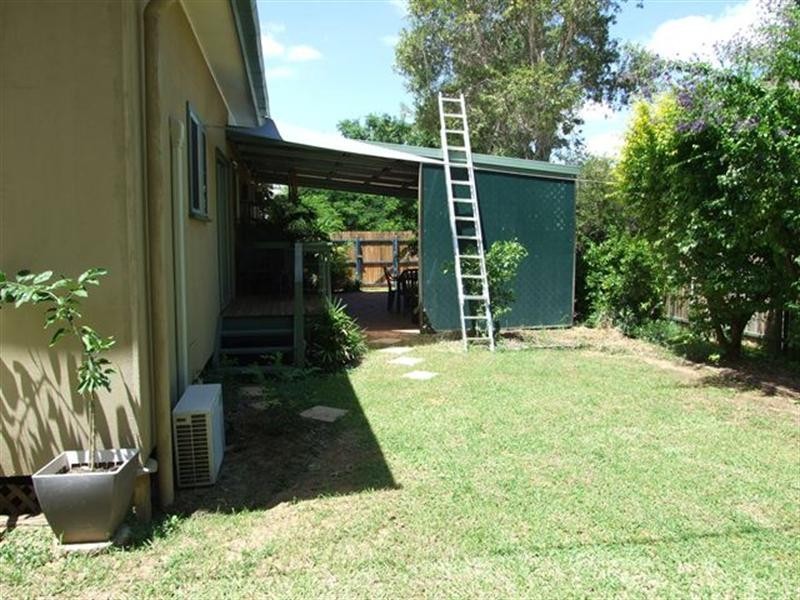 84 Shamrock Street, Blackall QLD 4472