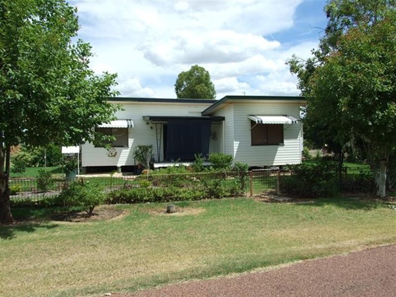 3 Leek Street, Blackall QLD 4472
