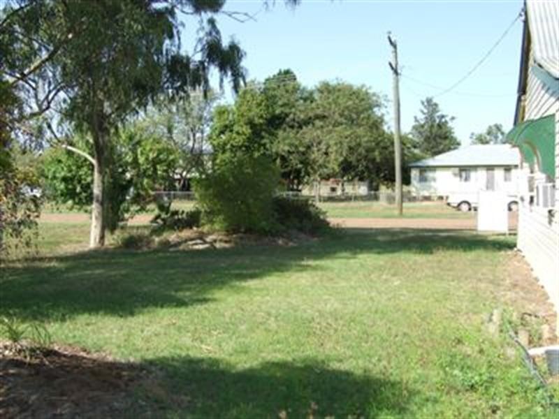 11 Ivy Street, Blackall QLD 4472