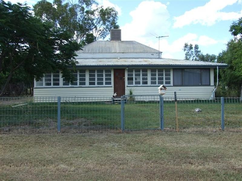 45 Thistle Street, Blackall QLD 4472