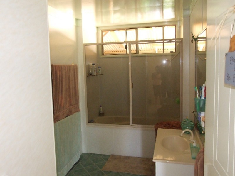 143 Thistle Street, Blackall QLD 4472