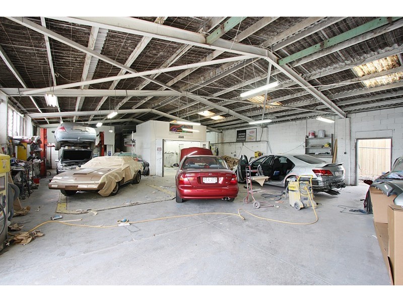 4 Griffith Avenue, Bentleigh East VIC 3165