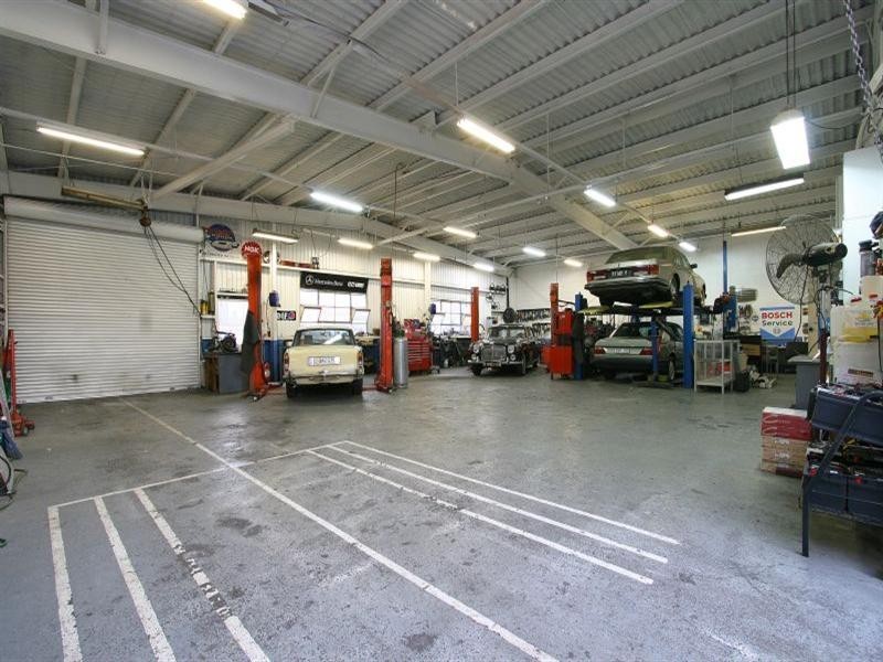 24 Manton Road, Oakleigh South VIC 3167