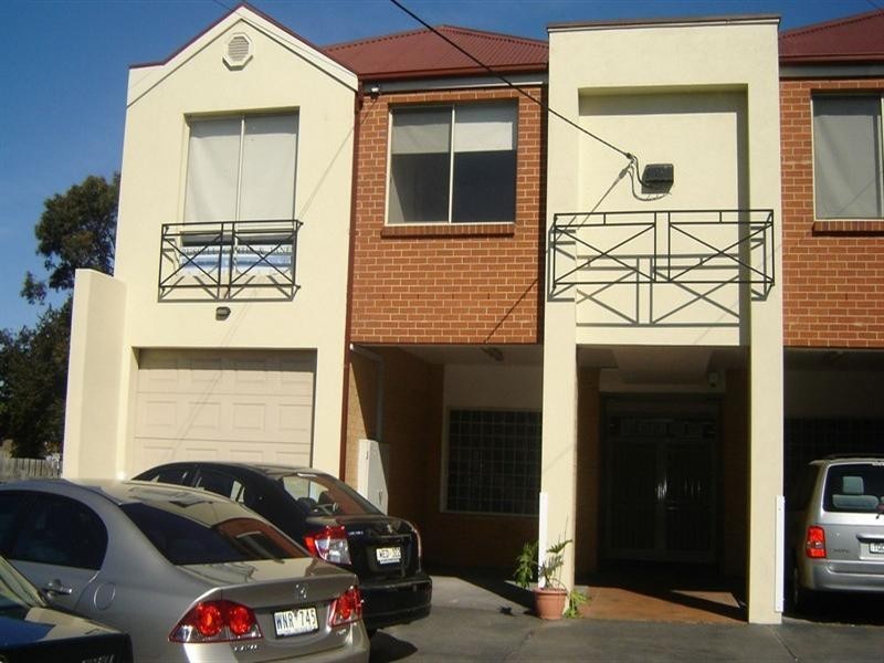 1/1 Oxford Street, Oakleigh VIC 3166