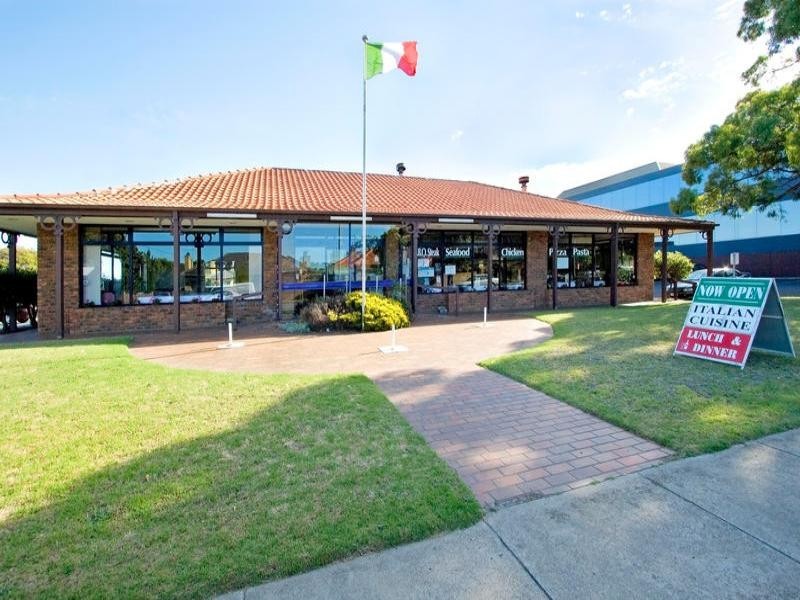 1066 Centre Road, Oakleigh VIC 3166