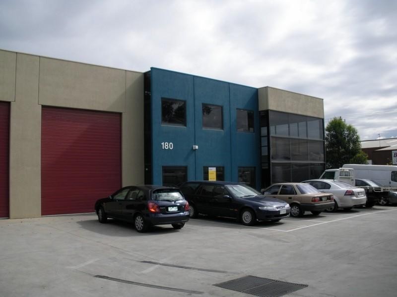 180/244 Osborne Avenue, Clayton South VIC 3169