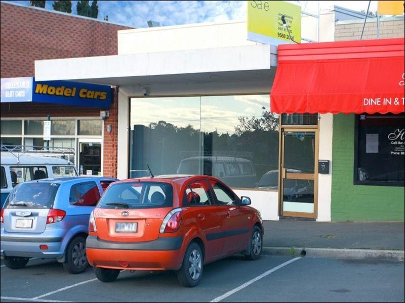 17 Royton Street, Burwood East VIC 3151