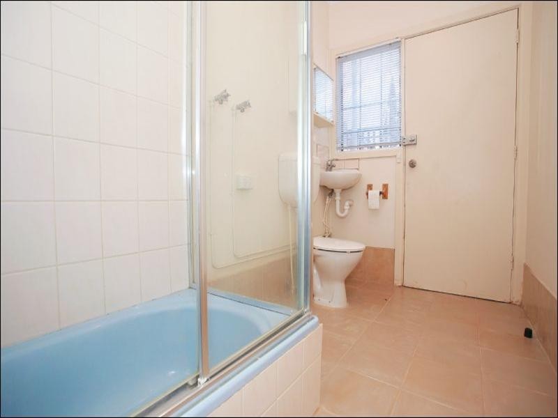 17 Royton Street, Burwood East VIC 3151