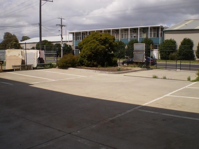 4A/52-54 Outlook Drive, Dandenong North VIC 3175