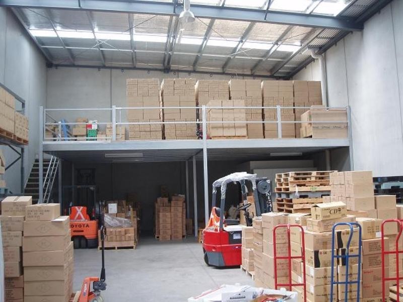 2/2-4 YIANNIS Court, Springvale VIC 3171