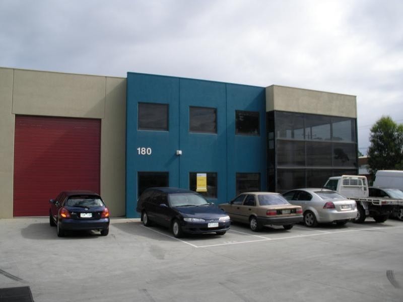 180/244 Osborne Avenue, Clayton South VIC 3169