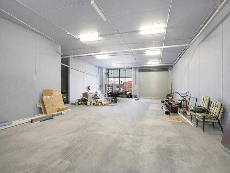 50 Downing Street, Oakleigh VIC 3166