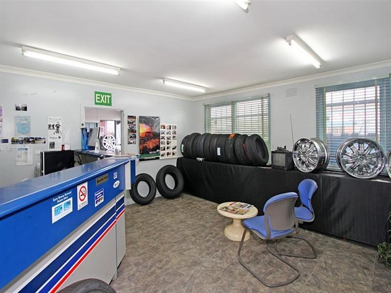 5 James Street, Clayton VIC 3168