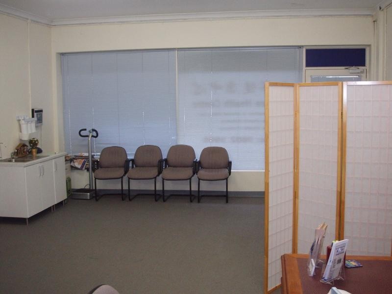 42 Willow Avenue,, Mount Waverley VIC 3149