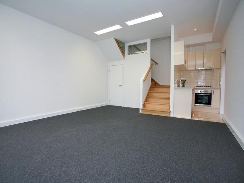 1/180A Warrigal Road, Oakleigh VIC 3166