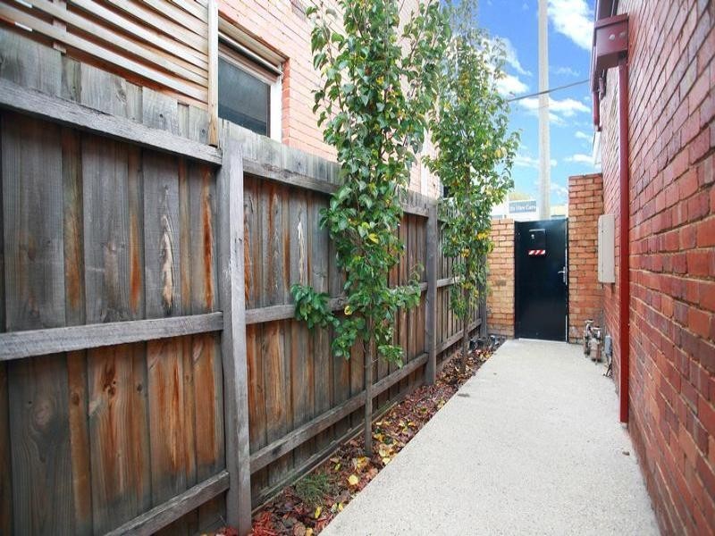 1/180A Warrigal Road, Oakleigh VIC 3166