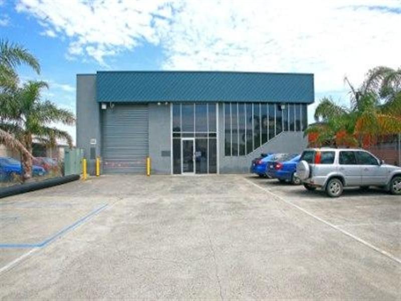 18 Downard Street, Braeside VIC 3195