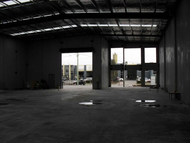 4 Sahra Grove, Carrum Downs VIC 3201