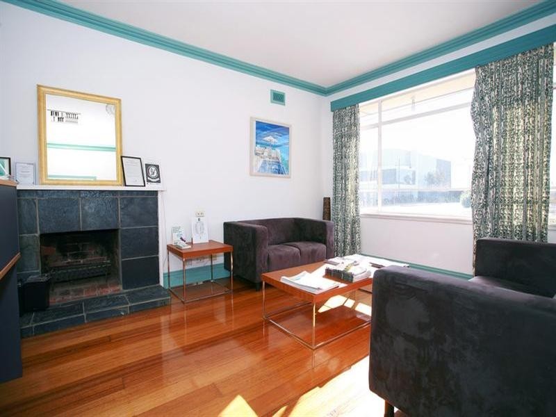 984 Centre Road, Oakleigh South VIC 3167