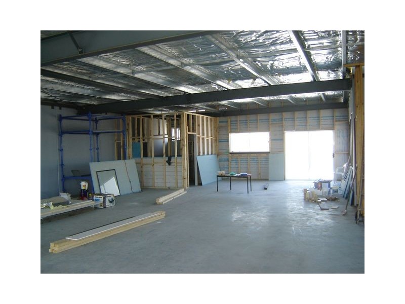 50 Downing Street, Oakleigh VIC 3166