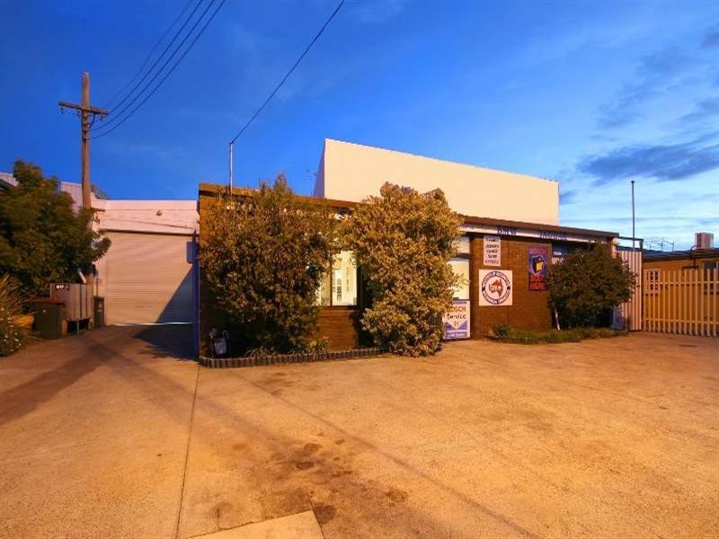 24 Manton Road, Oakleigh South VIC 3167