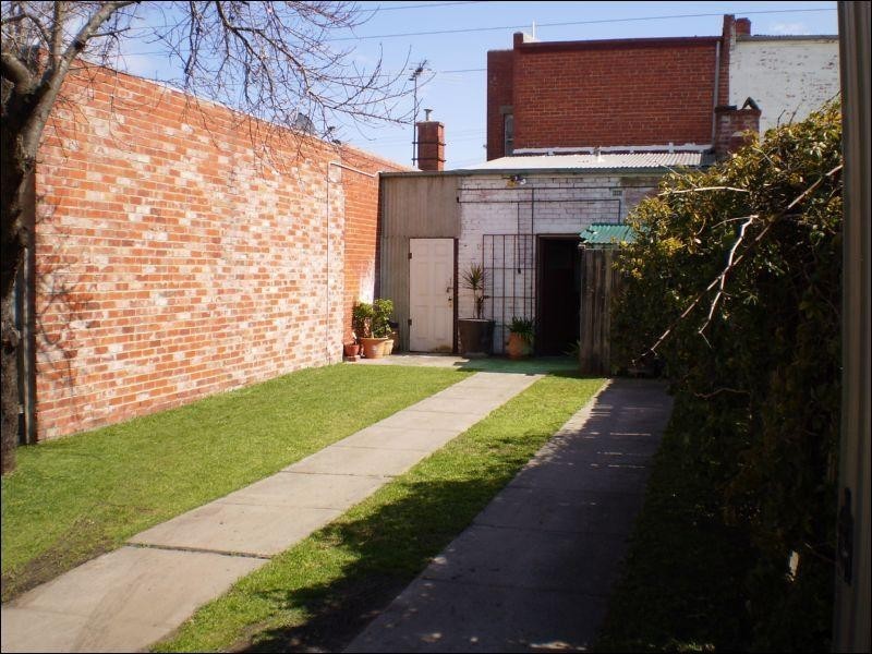 146 Warrigal Road, Oakleigh VIC 3166