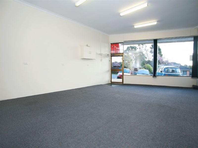 17 Royton Street, Burwood East VIC 3151