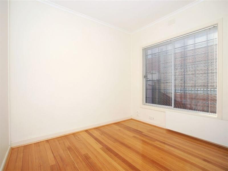 17 Royton Street, Burwood East VIC 3151