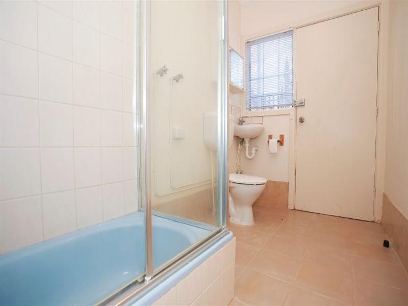 17 Royton Street, Burwood East VIC 3151