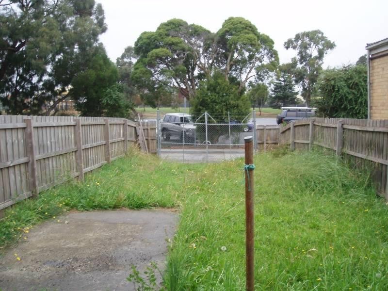 42 Willow Avenue, Glen Waverley VIC 3150