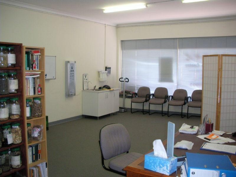 42 Willow Avenue, Glen Waverley VIC 3150