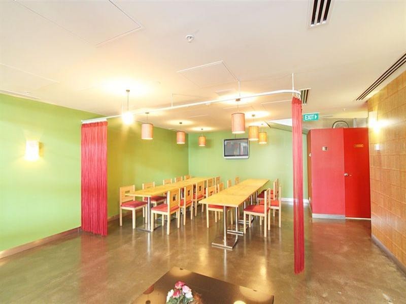 R1/2 Queensbridge Squ, Southbank VIC 3006