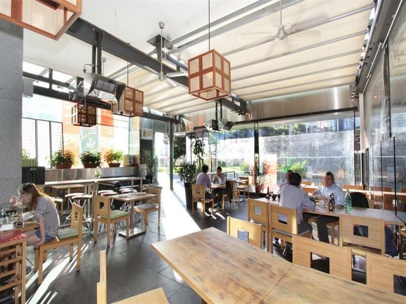 R1/2 Queensbridge Squ, Southbank VIC 3006