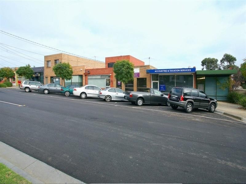 57 Stanley Avenue, Mount Waverley VIC 3149