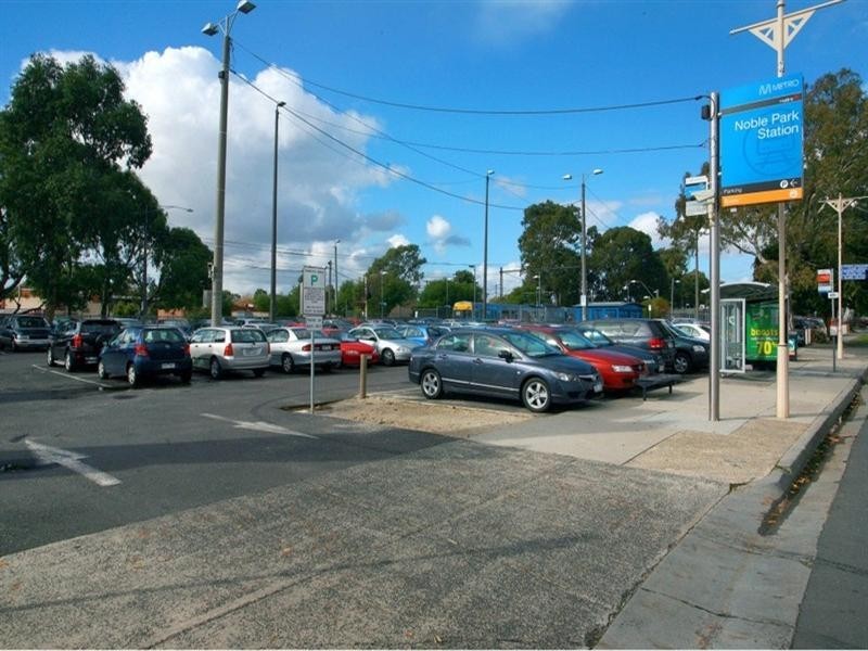 27 Douglas Street, Noble Park VIC 3174